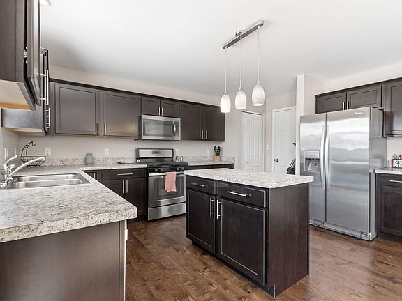 3rd image of 13205 McKinley Pl