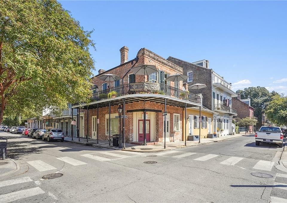 1st image of 1206 Burgundy St #5