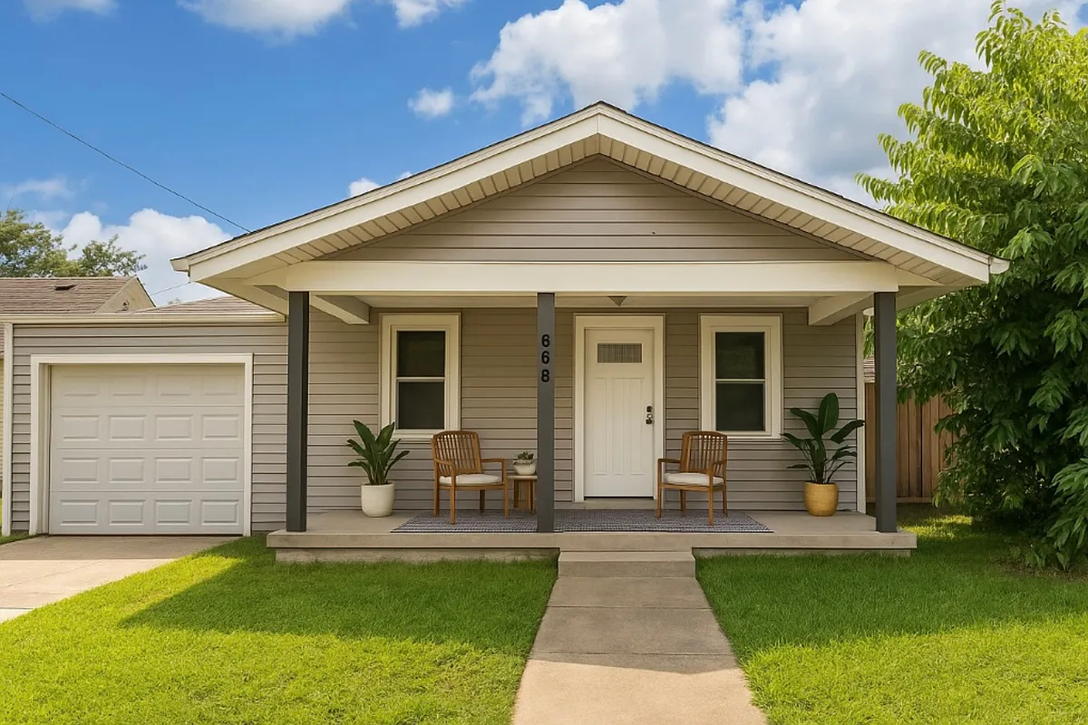 Just right on Johnson St. - 808 N Johnson St