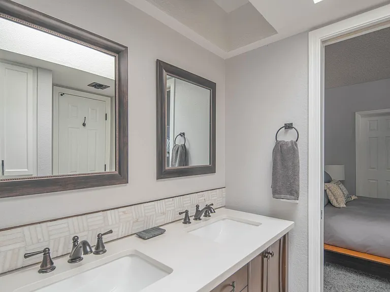 8845 S 48th St #3 — Photo 46