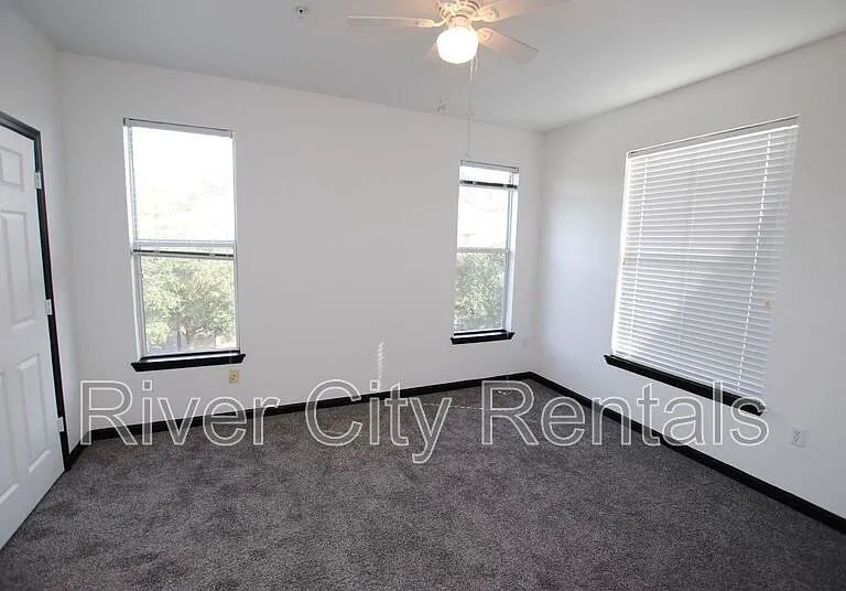8539 Gate Pkwy W #1736 — Photo 19