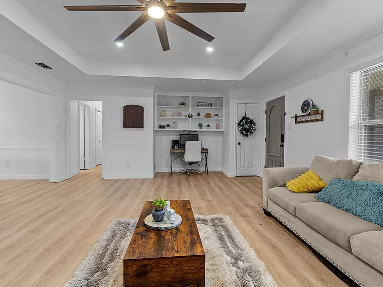 10801 Harvestwood Dr — Photo 8