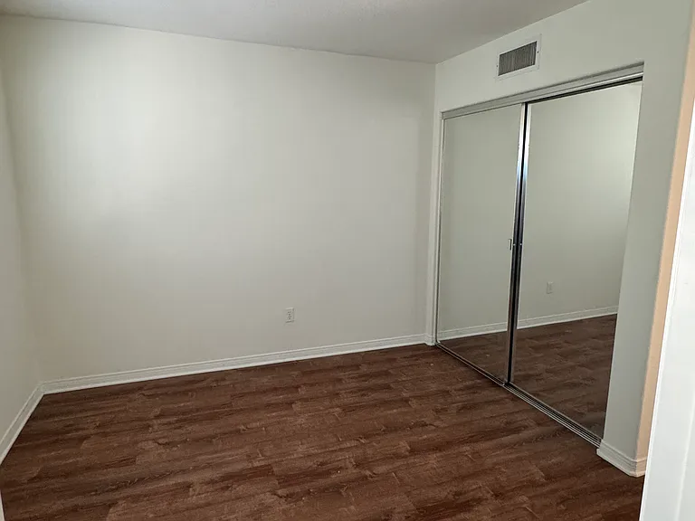 25709 Holiday Cir — Photo 8
