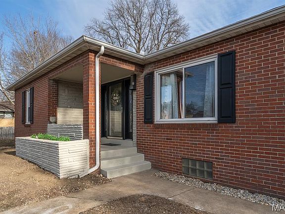 5th image of 2646 Delmar Ave