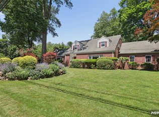 1 S Park Dr, Tenafly, NJ 07670