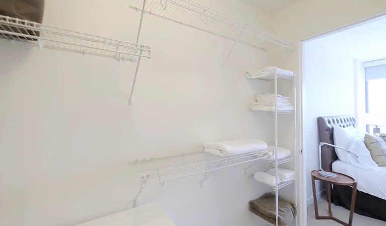 351 W Hubbard St — Photo 5