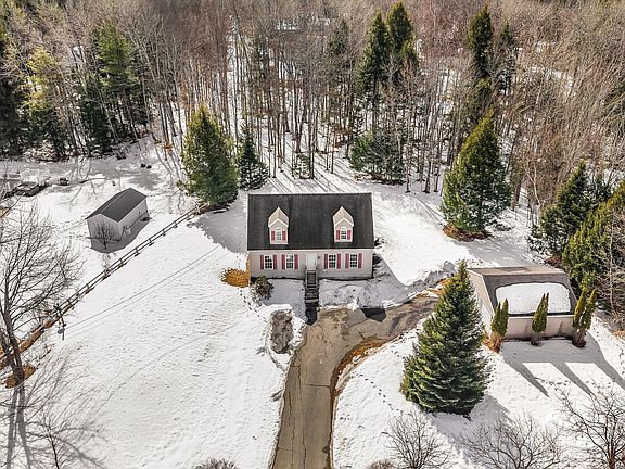 2nd image of 40 Harwood Road