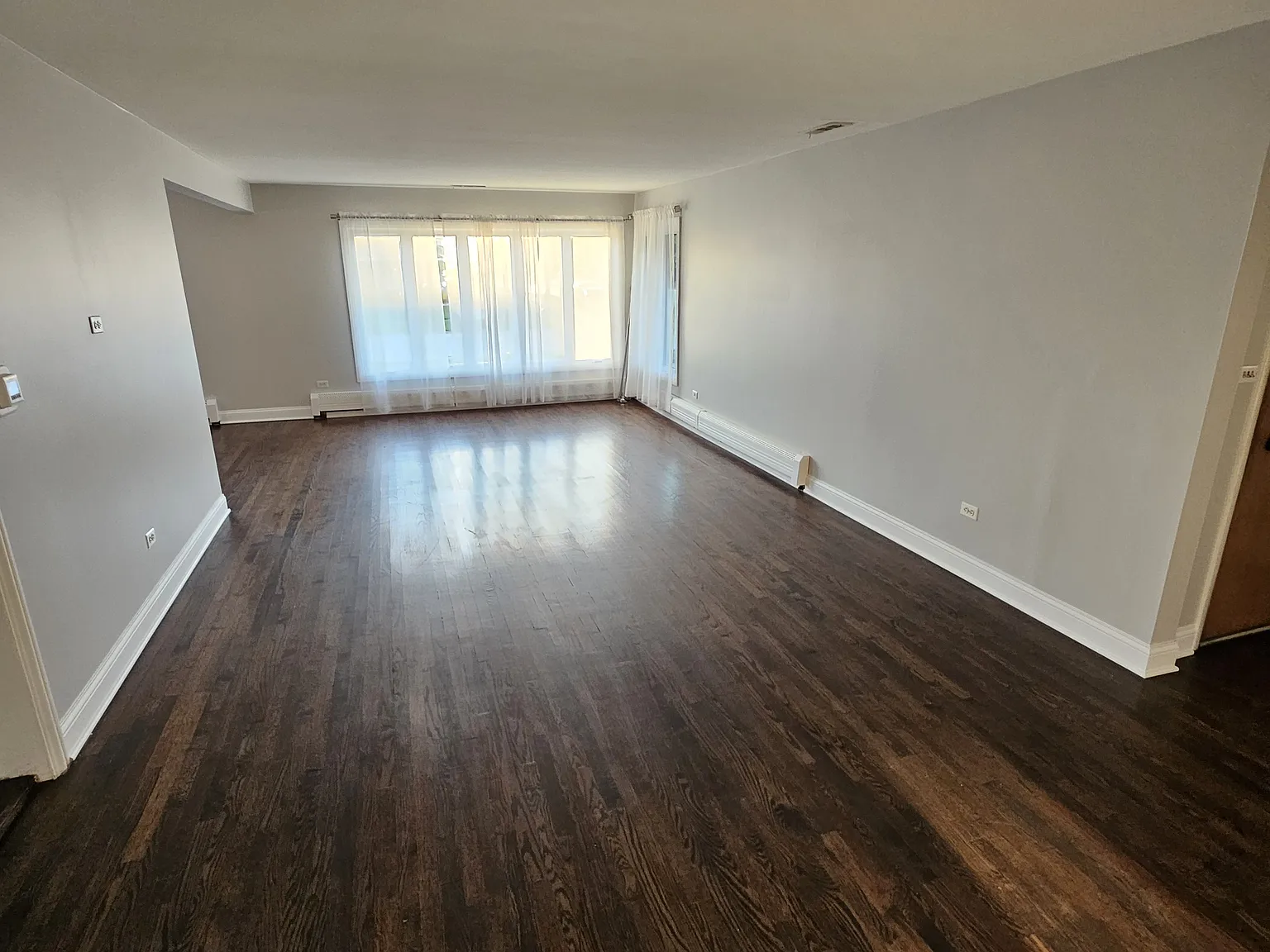 4 bed, $3,000 — Photo 3