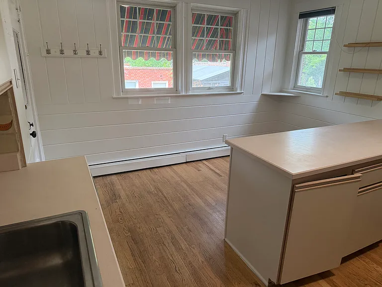 903 Newport St — Photo 13