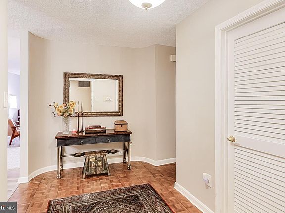 3rd image of 1101 S Arlington Ridge Rd APT 305