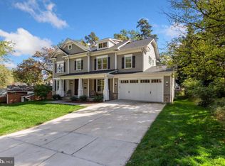 5104 Danbury Rd, Bethesda, MD 20814