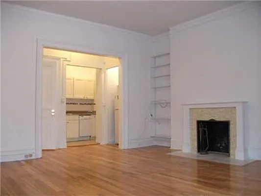 Rented by Barak Realty | media 29