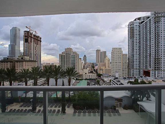 2nd image of 50 Biscayne Bl #1401