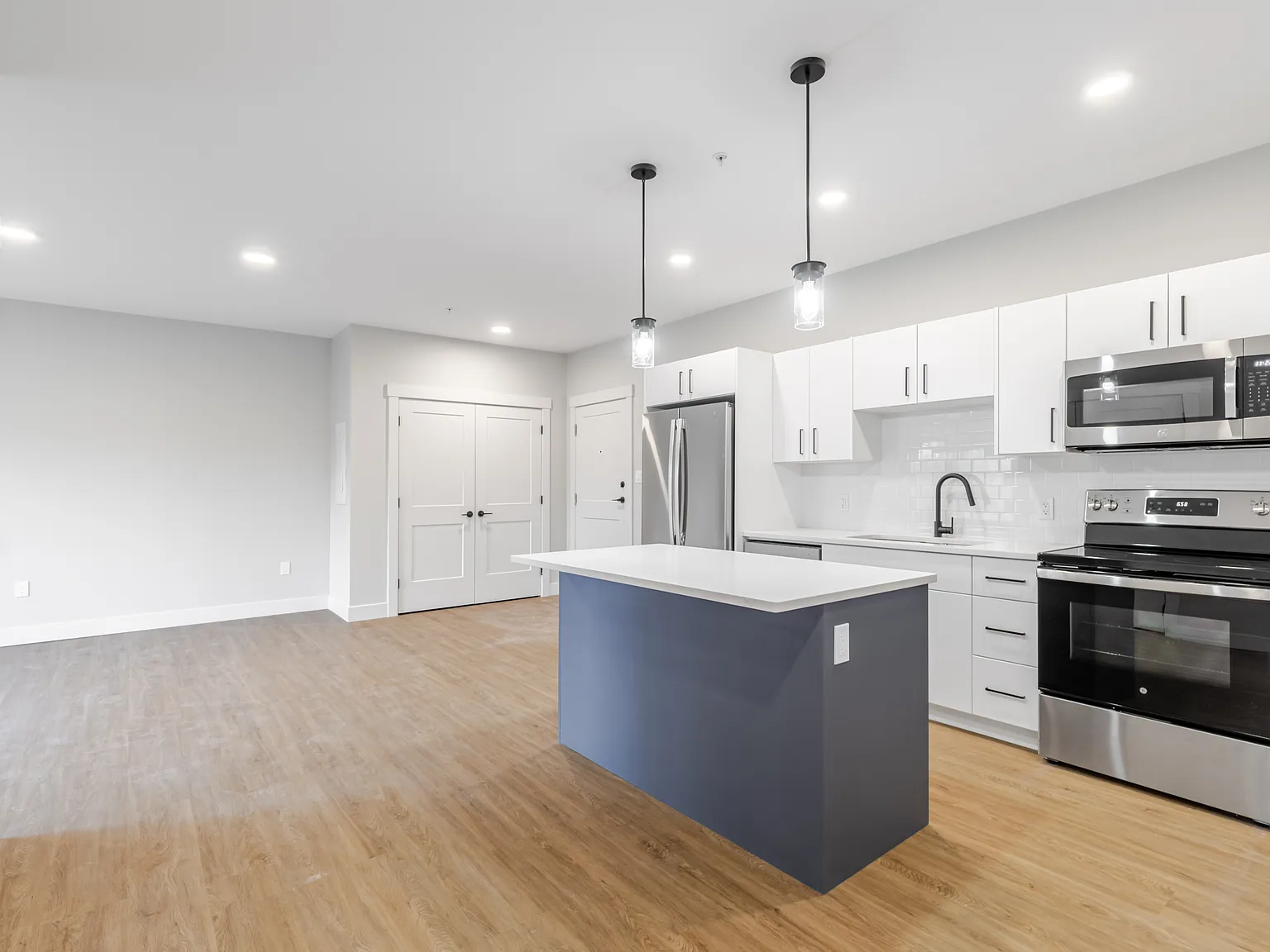 1475 Saint Marys Street Fredericton — Photo 1