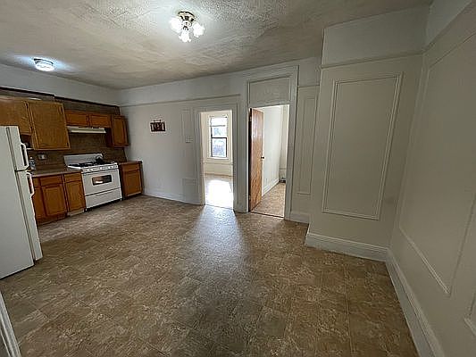 3rd image of 23-11 28th Ave #3R
