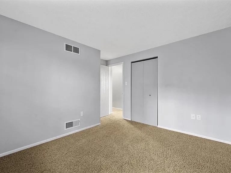 1101 Timberglen Dr — Photo 16