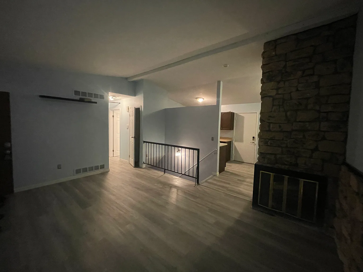 4 bed, 1700 sqft, $2,790 — Photo 4
