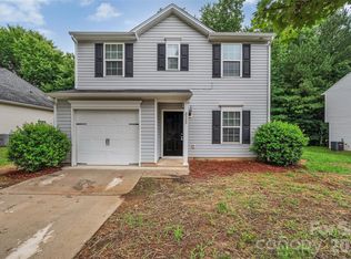 8500 Four Sisters Ln, Charlotte, NC 28215