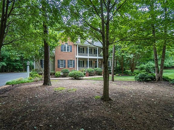 2nd image of 11131 Lyndenwood Dr