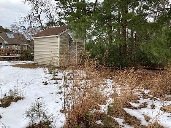 3rd image of 129 Williams Dr