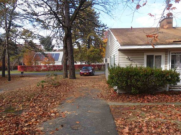 4th image of 80 Lincoln Ave