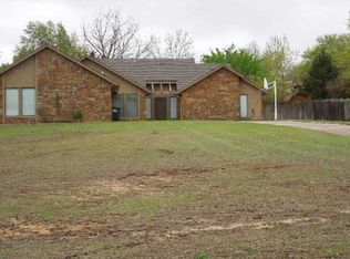 5 Dustin Cir, Shawnee, OK 74804