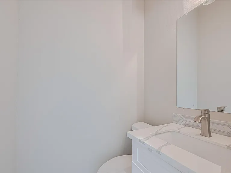 7207 Force St — Photo 15