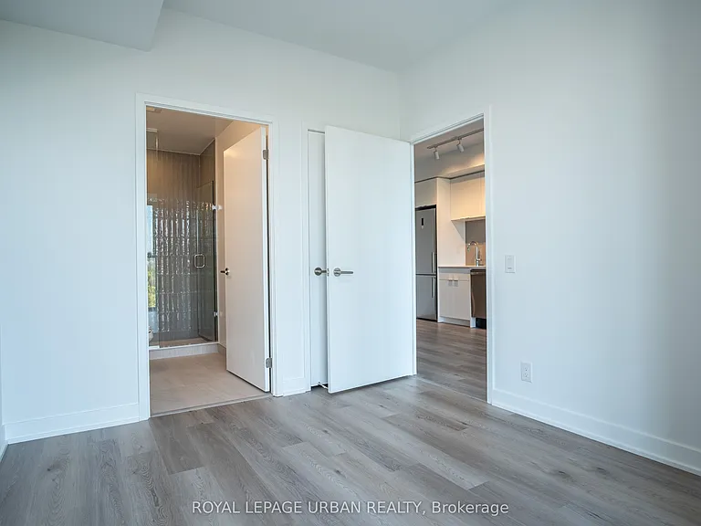 1660 Bloor St W #913 — Photo 7