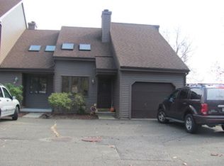 4 Twin Oaks, New Milford, CT 06776