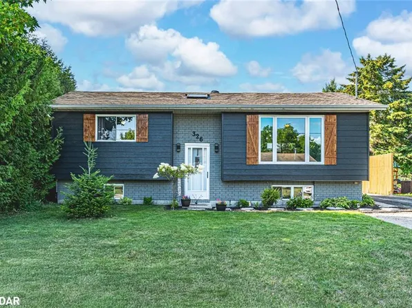 326 McNicoll St, Tay, ON L0K 1R0