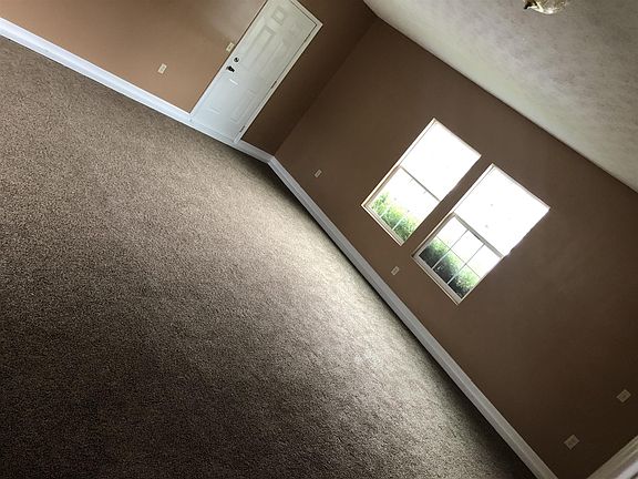 5th image of 95 Chelsea Dr