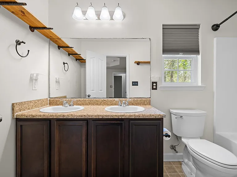 322 Reid Ct N — Photo 27