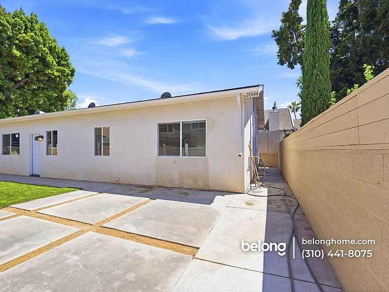 20144 Stagg St — Photo 2