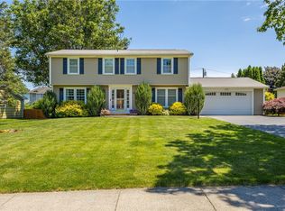 60 Mont Morency Dr, Rochester, NY 14612
