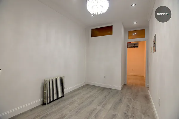 Rented by Triplemint | media 9