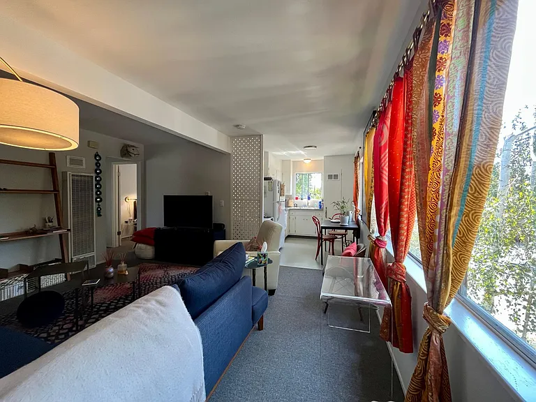 1612 Hopkins St #3 — Photo 6