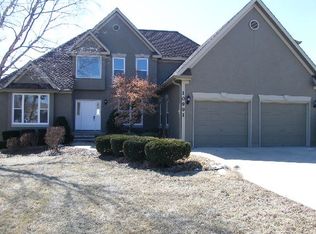 10987 W 155th Ter, Overland Park, KS 66221