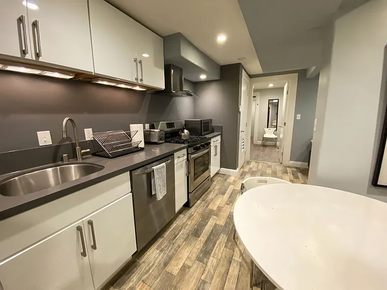 2770 21st St #2 — Photo 8