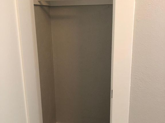 2nd image of 1622 Meade Ave #1622.5
