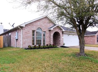 121 Sunset Falls Dr, La Marque, TX 77568