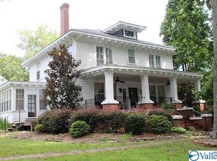602 Grand Ave NW, Fort Payne, AL 35967