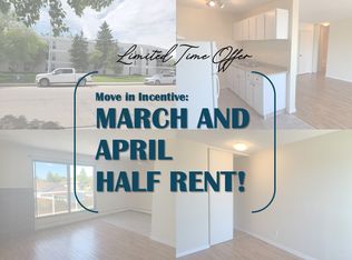 1415 Lakewood Rd W, Edmonton, AB T6K3Y1