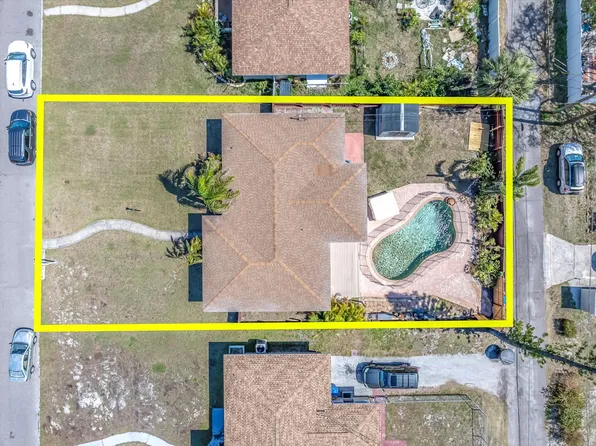 6618 3rd Ave N, Saint Petersburg, FL 33710
