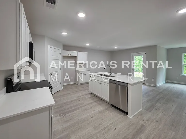 10319 Squires Way — Photo 24