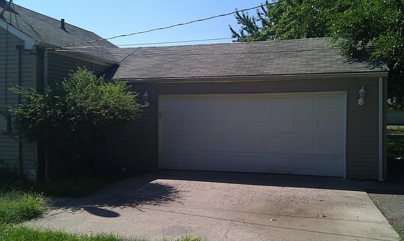 2nd image of 2024 Roosevelt Pl