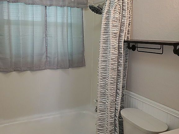 5th image of 3306 Sioux Ln