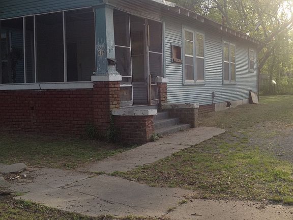 2nd image of 612 S Kentucky St