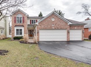 229 8th St, Downers Grove, IL 60515