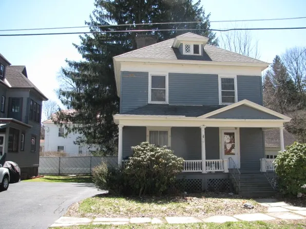 54 Oakland Ave, Gloversville, NY 12078