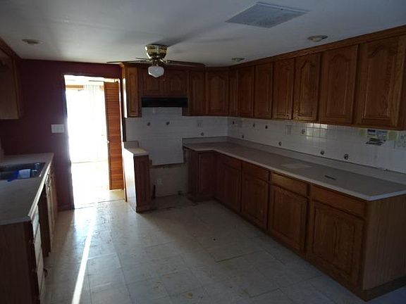 2nd image of 5243 E Summerholme Dr